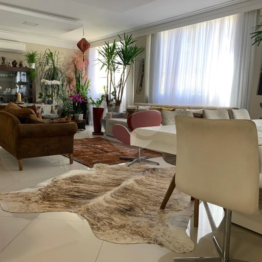 Apartamento à venda ou para alugar com 3 quartos, sendo 1 suíte, em Jardim Paulista, São Paulo, SP