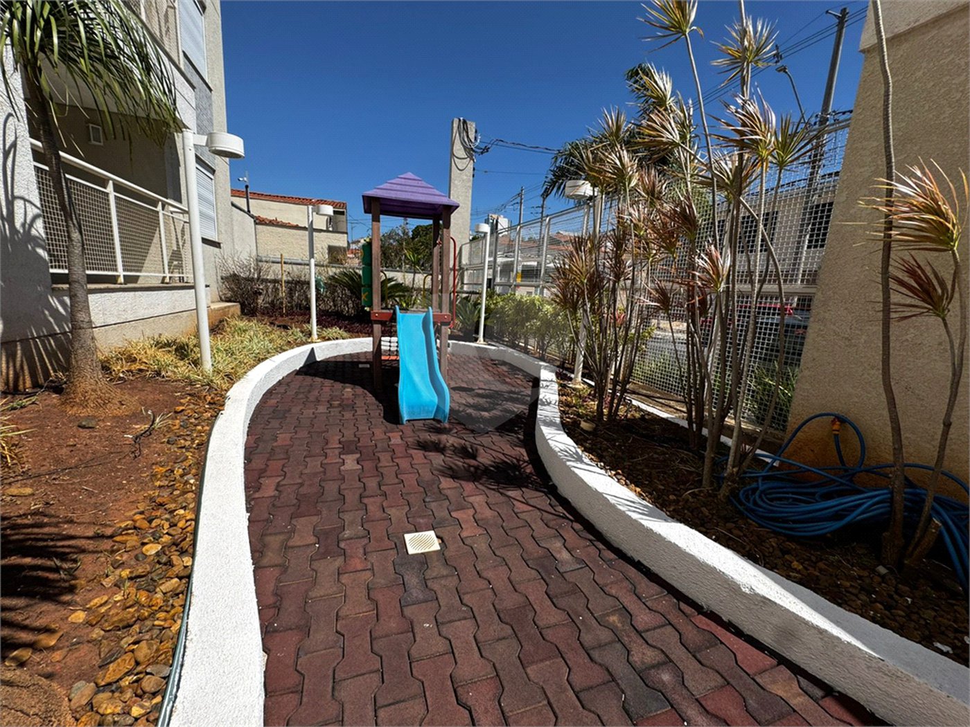 Apartamento à venda ou para alugar com 3 quartos, sendo 1 suíte,  em Vila Trujillo, Sorocaba, SP