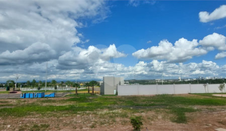 Terreno à venda no condomínio Florais Pérola, Cuiabá - MT