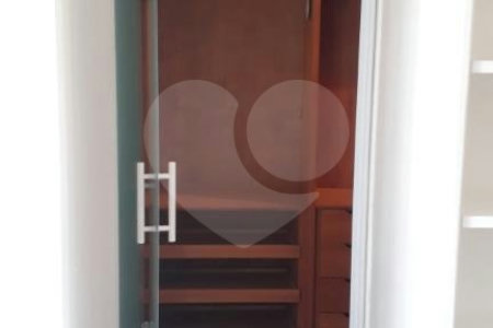 Casa para alugar com 3 suítes no condomínio Residencial Courtyard Village, São Paulo - SP