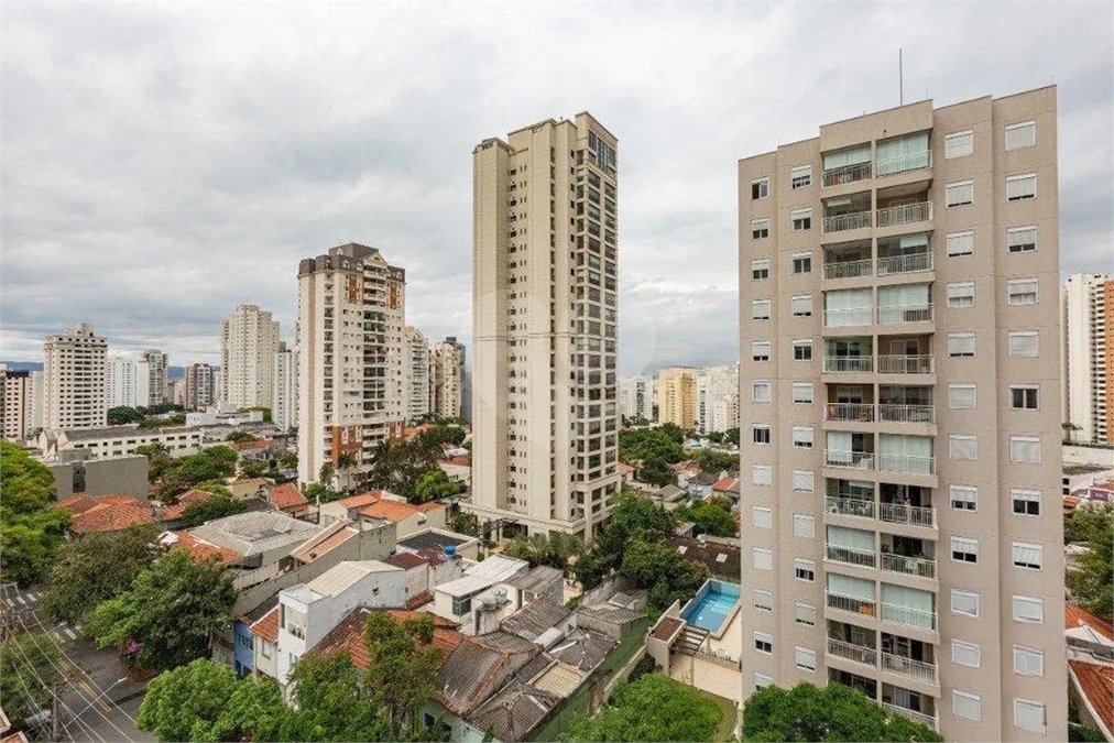 Apartamento à venda com 3 suítes em Vila Romana, São Paulo, SP