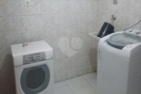 Casa à venda com 3 quartos, sendo 1 suíte, em Jardim Pinheiros, São Paulo, SP