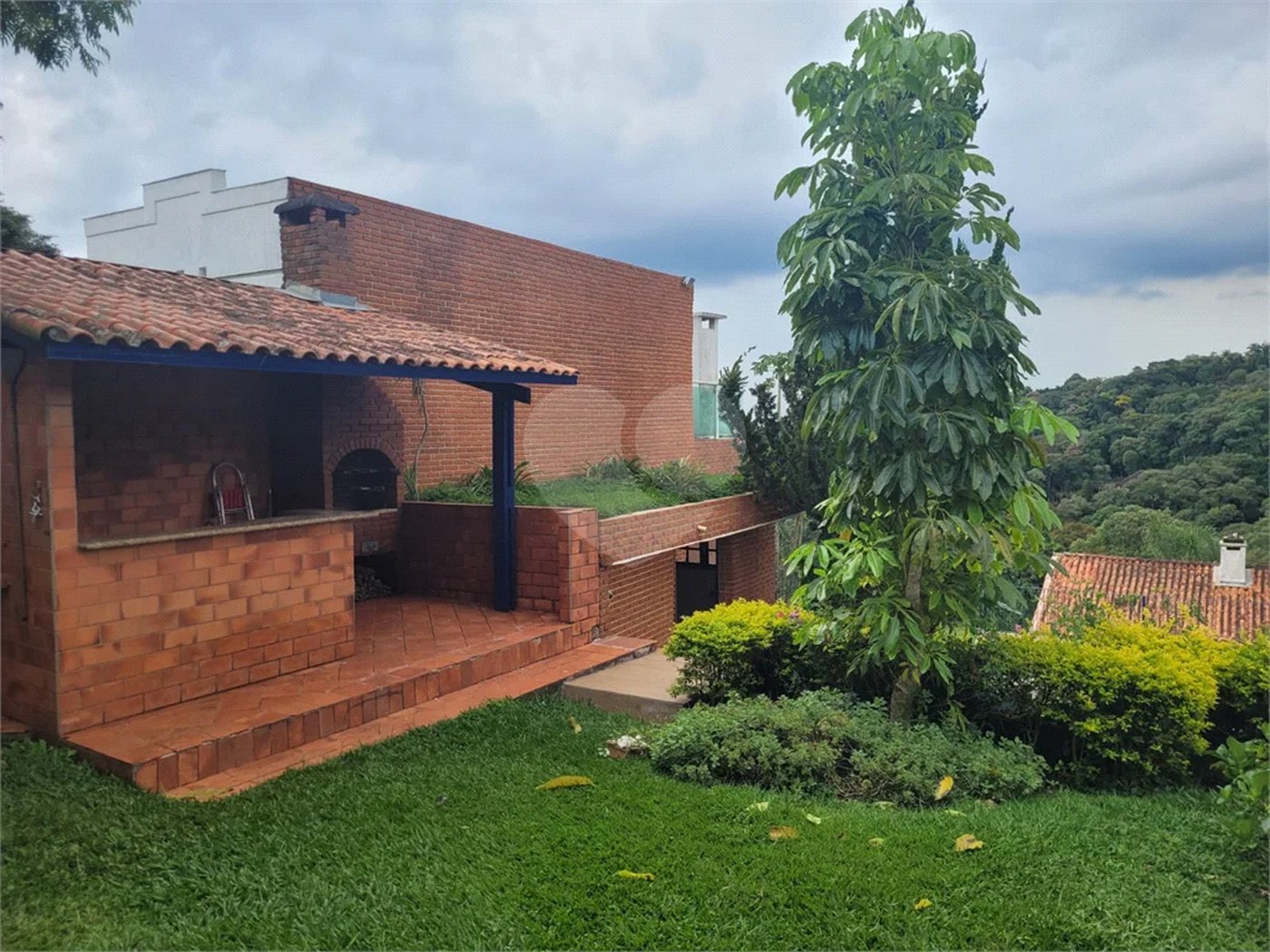 Casa para alugar com 3 quartos, sendo 1 suíte,  no condomínio Alpes da Cantareira, Mairiporã - SP