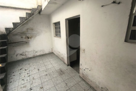 Casa à venda ou para alugar com 5 quartos, sendo 1 suíte,  em Parque Independência, São Paulo, SP