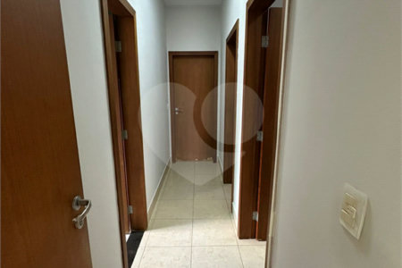 Casa à venda com 3 quartos, sendo 1 suíte, em Jardim Santa Marta, Cuiabá, MT