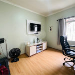 Casa à venda com 4 quartos, sendo 1 suíte,  em Vila Galvão, Guarulhos, SP