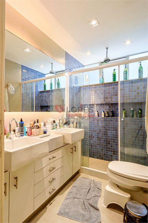 Apartamento à venda com 3 quartos, sendo 1 suíte,  em Lagoa, Rio de Janeiro, RJ