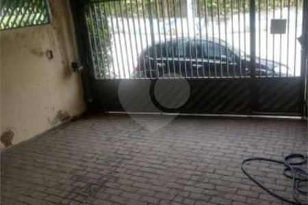 Sobrado à venda com 3 quartos, sendo 1 suíte,  em Vila Universitária, São Paulo, SP