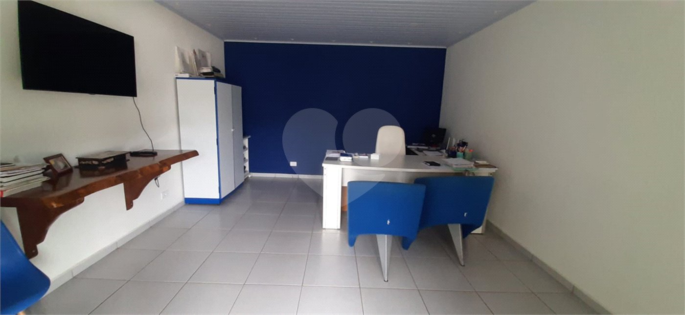 Casa Térrea à venda com 5 quartos, sendo 3 suítes, em Serra da Cantareira, Mairiporã, SP