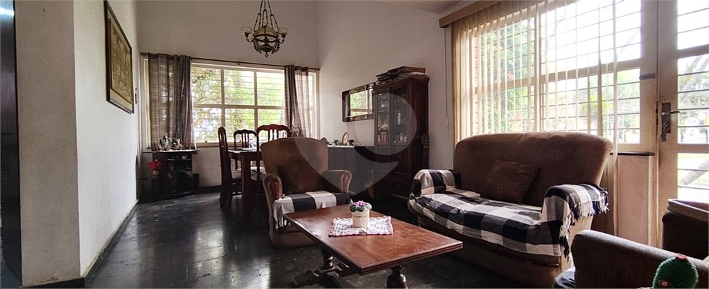 Sobrado à venda com 5 quartos, sendo 2 suítes, em Vila Trujillo, Sorocaba, SP