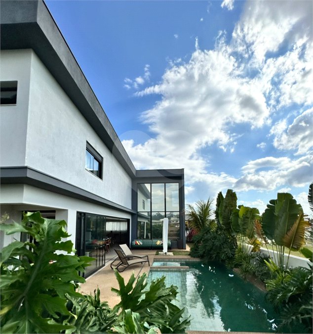 Casa à venda com 3 suítes no condomínio Villas do Golfe, Itu - SP