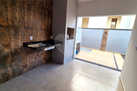 Casa à venda com 3 quartos, sendo 1 suíte,  no condomínio Horto Florestal Villagio, Sorocaba - SP