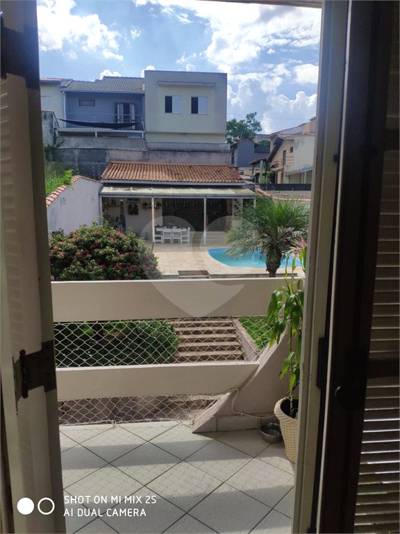 Sobrado à venda com 4 quartos, sendo 1 suíte, em Chácara Jafet, Mogi das Cruzes, SP