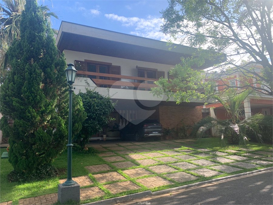 Casa à venda com 3 quartos, sendo 2 suítes,  no condomínio Village Davignon, Sorocaba - SP