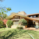 Casa à venda com 4 quartos, sendo 2 suítes, em Jardim Cordeiro, São Paulo, SP
