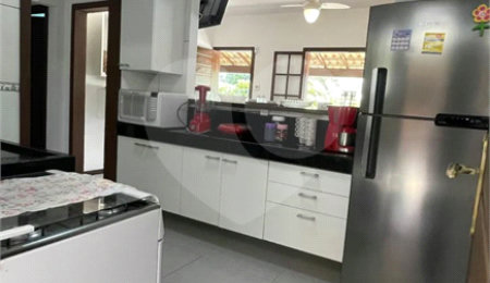 Casa em condomínio à venda com 4 quartos, sendo 2 suítes,  em Caravelas, Armação dos Búzios, RJ