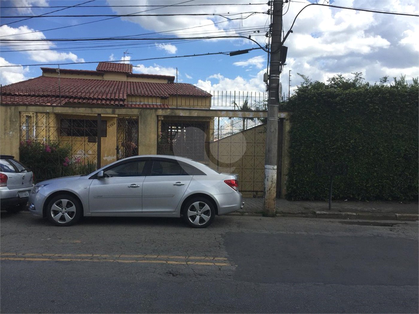 Casa à venda com 3 quartos, sendo 1 suíte,  em Vila Oliveira, Mogi das Cruzes, SP
