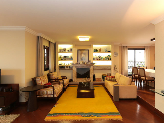 Apartamento à venda com 3 quartos, sendo 2 suítes,  em Campo Belo, São Paulo, SP