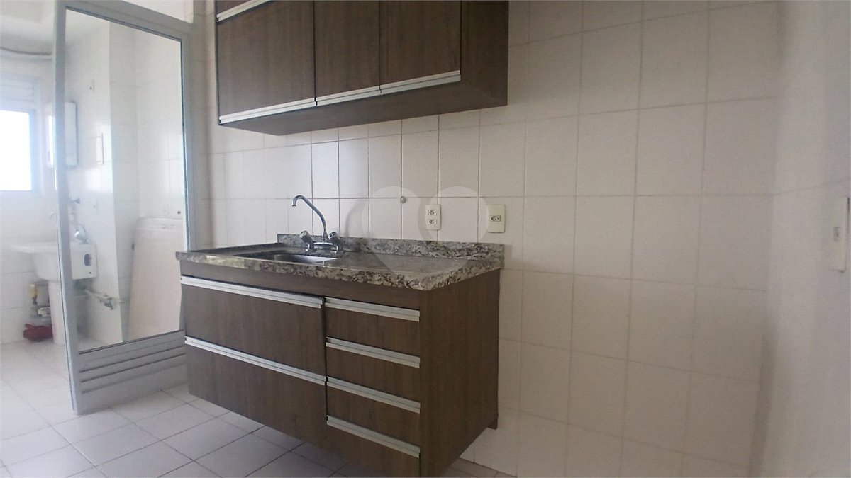 Apartamento para alugar com 2 quartos, sendo 1 suíte, em Vila Anastácio, São Paulo, SP