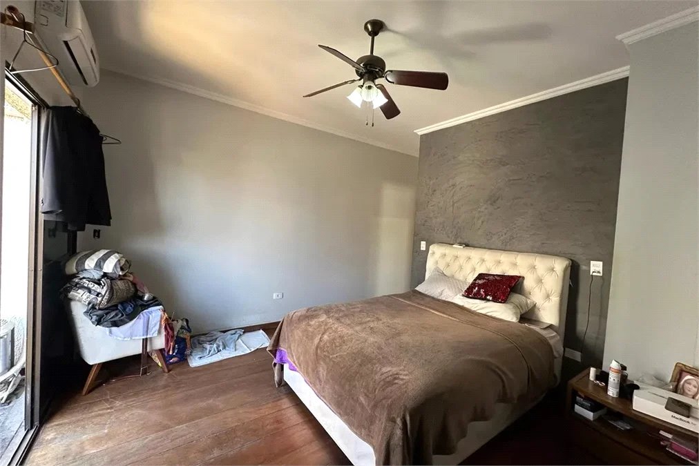 Sobrado à venda com 4 quartos, sendo 2 suítes,  em Vila Ipojuca, São Paulo, SP