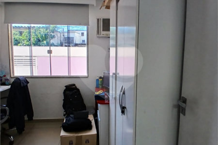 Casa à venda com 4 quartos, sendo 1 suíte, em Campo Grande, Rio de Janeiro, RJ