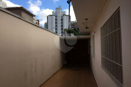 Casa à venda com 3 quartos, sendo 1 suíte, em Santana, São Paulo, SP