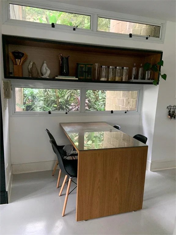 Sobrado à venda com 6 quartos, sendo 4 suítes, em Fazenda Morumbi, São Paulo, SP