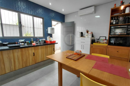 Sobrado à venda com 3 quartos, sendo 1 suíte, em Vila Romana, São Paulo, SP