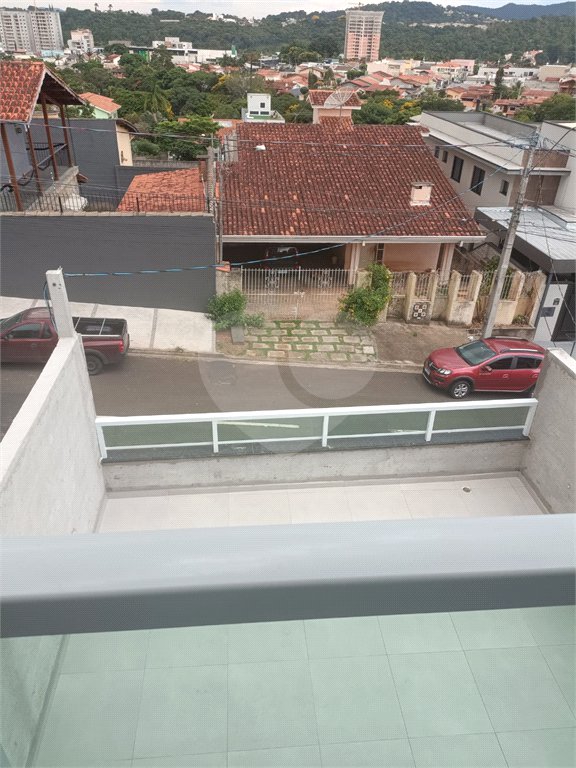 Sobrado à venda com 3 quartos, sendo 1 suíte, em Jardim do Lago, Atibaia, SP