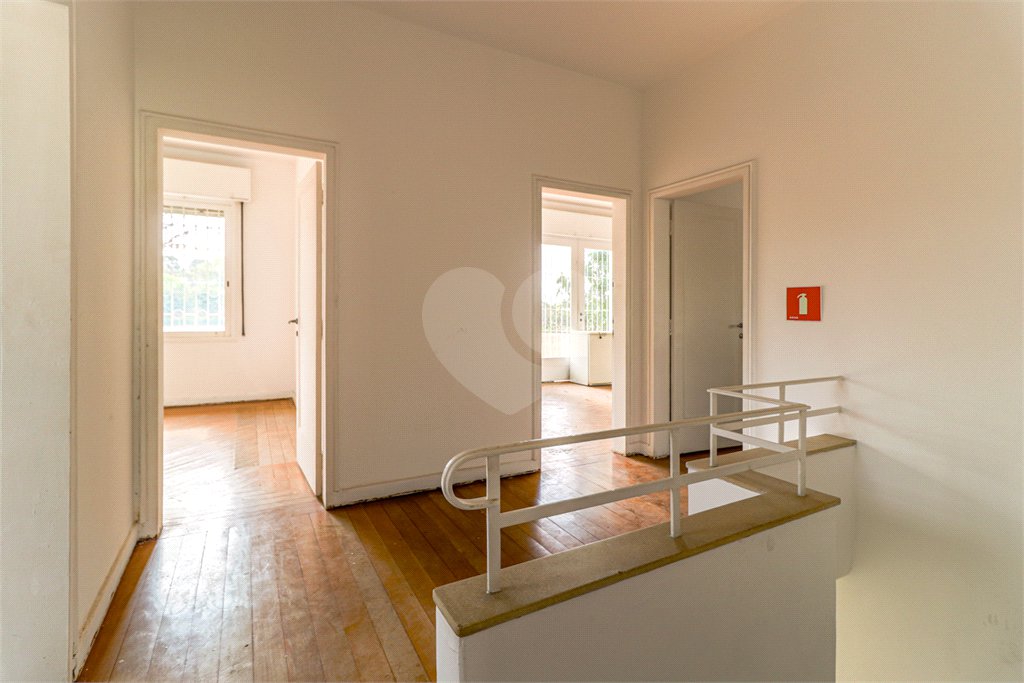 Casa à venda ou para alugar com 4 quartos, sendo 1 suíte,  em Pacaembu, São Paulo, SP