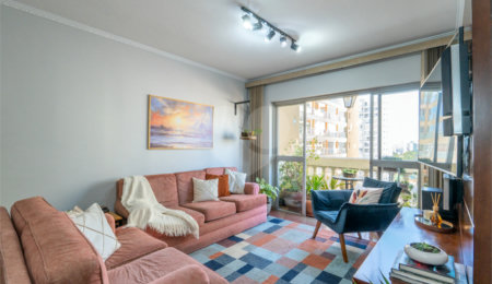 Apartamento à venda com 3 quartos, sendo 1 suíte,  em Campo Belo, São Paulo, SP