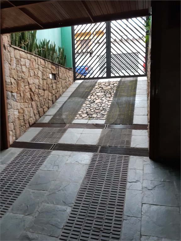 Sobrado à venda com 3 quartos, sendo 1 suíte, em Vila Tibagi, Guarulhos, SP