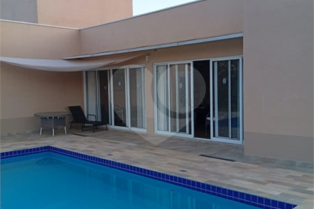 Casa à venda com 3 suítes no condomínio Haras Paineiras, Salto - SP