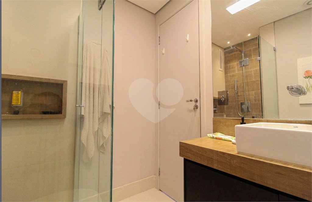 Apartamento à venda com 2 quartos, sendo 1 suíte, em Vila Olímpia, São Paulo, SP