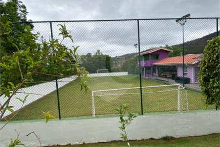 Casa à venda com 7 suítes no condomínio Capela do Barreiro, Itatiba - SP