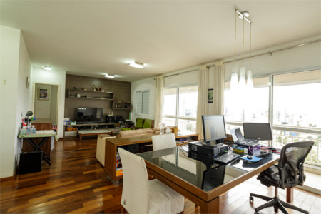 Apartamento à venda com 3 suítes em Alto da Boa Vista, São Paulo, SP