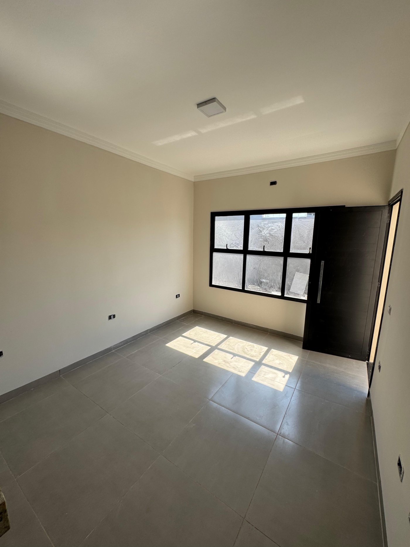 Casa à venda com 2 quartos em Jardim dos Ipês, Três Lagoas, MS