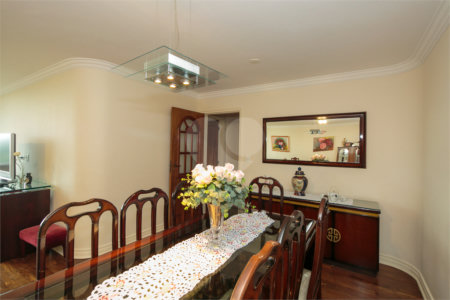 Apartamento à venda com 4 quartos, sendo 1 suíte, em Alto da Boa Vista, São Paulo, SP
