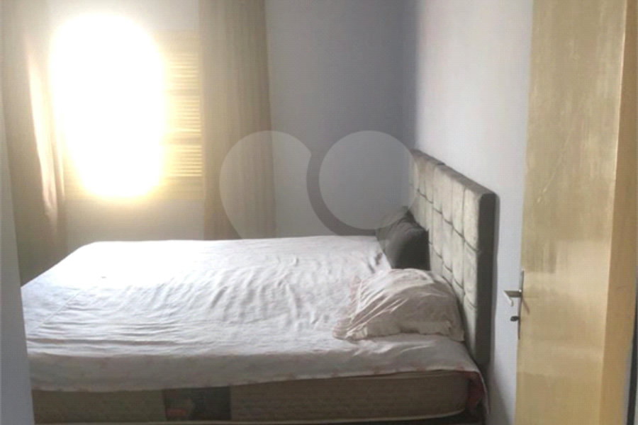 Sobrado à venda com 2 quartos em Artur Alvim, São Paulo, SP