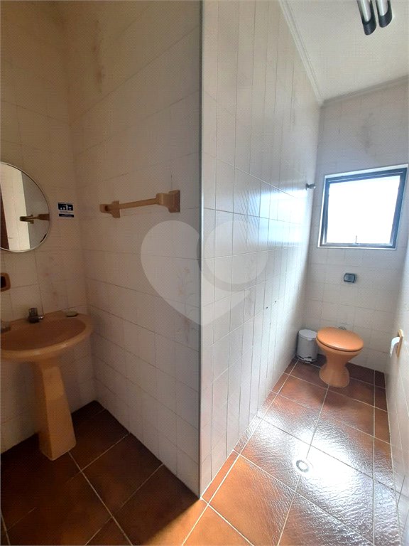 Sobrado à venda ou para alugar com 8 quartos, sendo 2 suítes, em Santo Amaro, São Paulo, SP