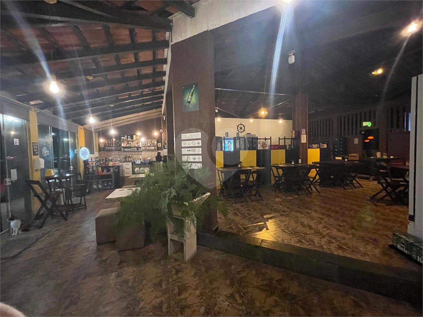 Sobrado à venda com 2 quartos, sendo 1 suíte, em Estância Balneária Hawai, Caraguatatuba, SP