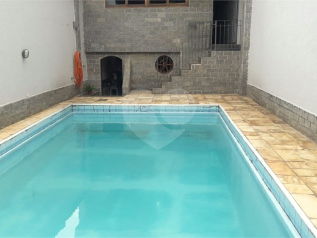 Sobrado à venda com 3 quartos, sendo 1 suíte,  em Vila Milton, Guarulhos, SP