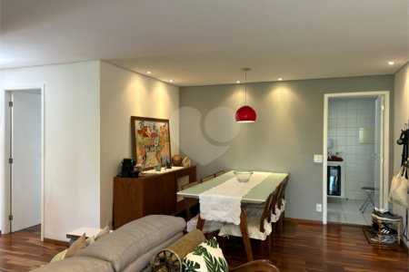 Apartamento à venda com 2 quartos, sendo 1 suíte, em Vila Andrade, São Paulo, SP