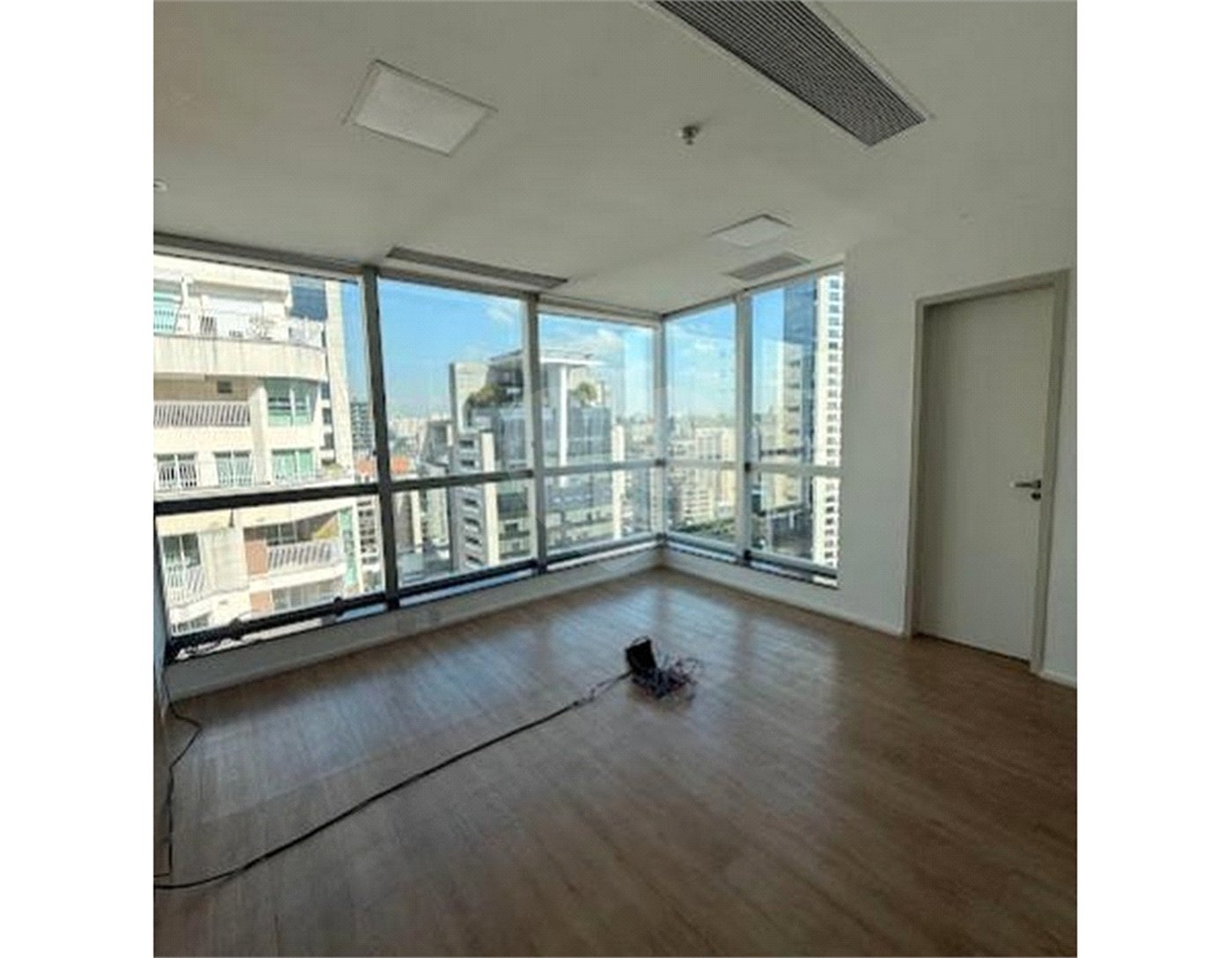 Sala à venda ou para alugar em Vila Olímpia, São Paulo, SP