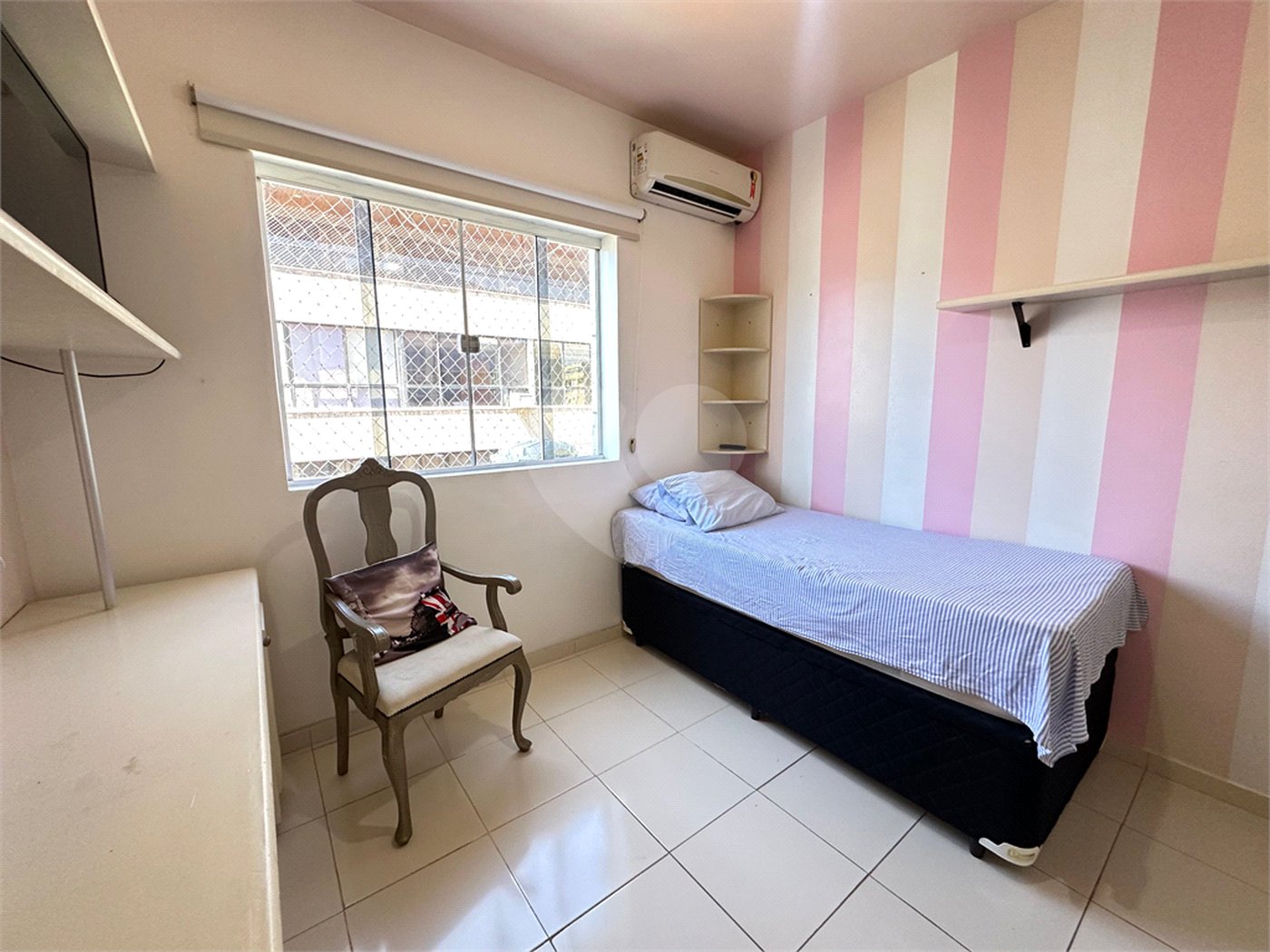 Cobertura à venda com 3 quartos, sendo 1 suíte, em Passagem, Cabo Frio, RJ