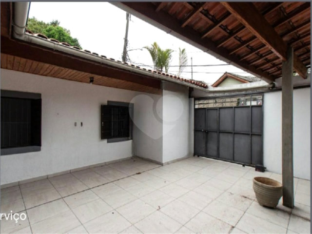Casa Térrea à venda com 3 quartos, sendo 2 suítes,  em Horto, São Paulo, SP