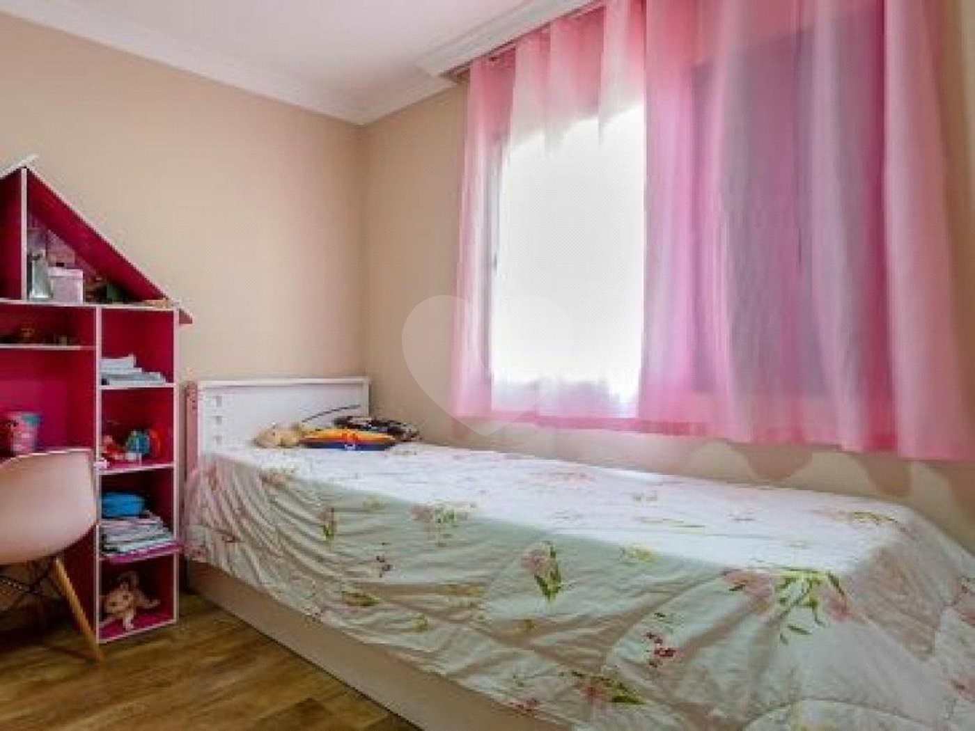 Apartamento à venda com 3 quartos, sendo 1 suíte,  em Jardim Monte Kemel, São Paulo, SP