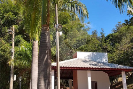 Terreno à venda com 1 suíte em Pinheirinho, Vinhedo, SP