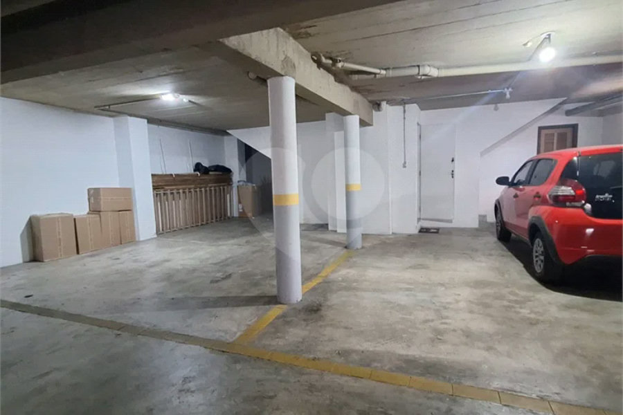 Casa à venda com 3 quartos, sendo 1 suíte, no condomínio Smallville, São Paulo - SP