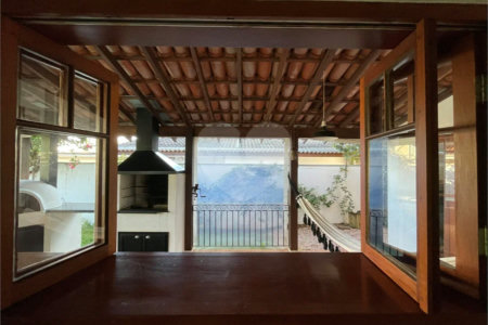 CASA CONDOMINIO DAMHA II